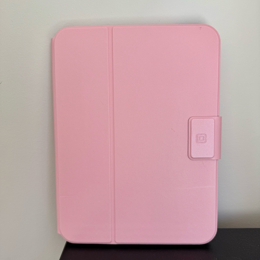 IPAD OS 18.5 Smart Folio Pink Protective Case BRAND NEW